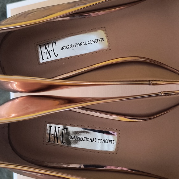 I.N.C International Concepts Rose Gold Heels, size 6.5 - Picture 3 of 5